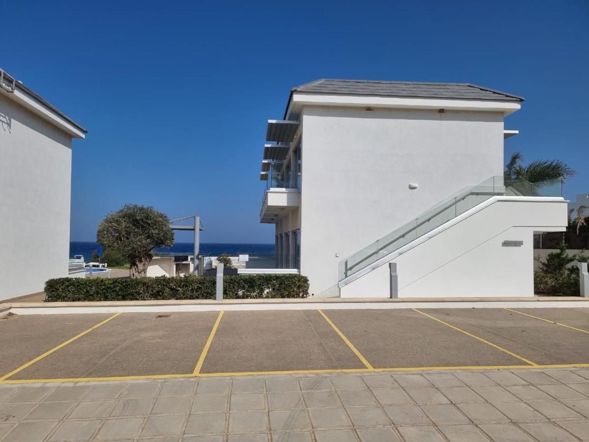 Ocean Suites Luxury Apartments Protaras Exterior foto